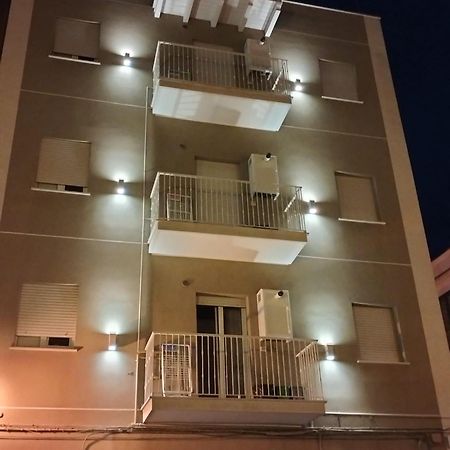 Casa Vacanze De Nittis Barletta Buitenkant foto