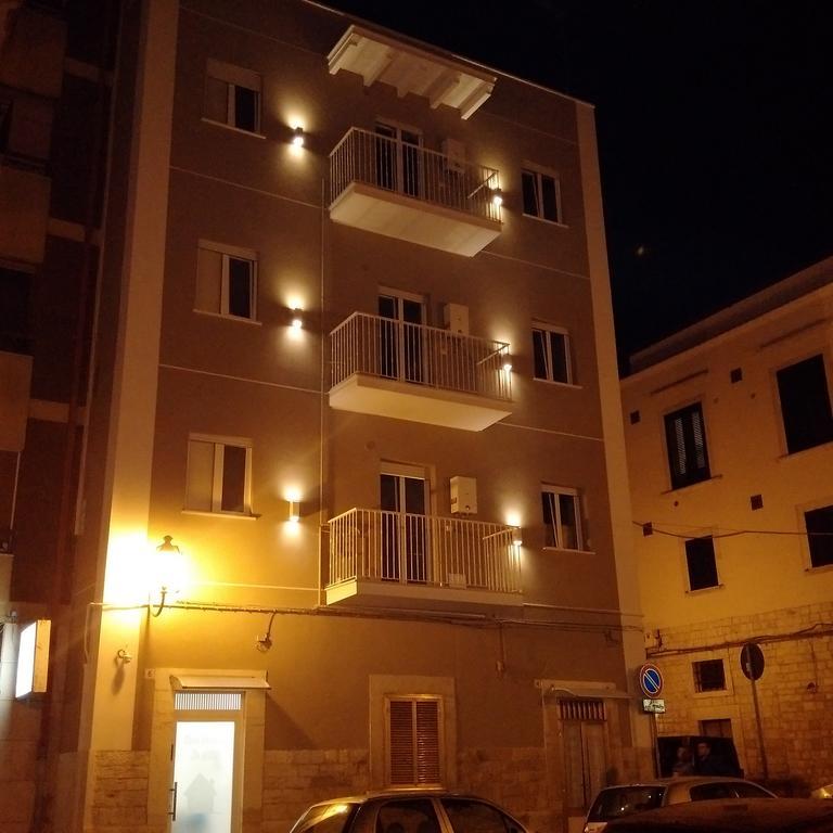 Casa Vacanze De Nittis Barletta Buitenkant foto