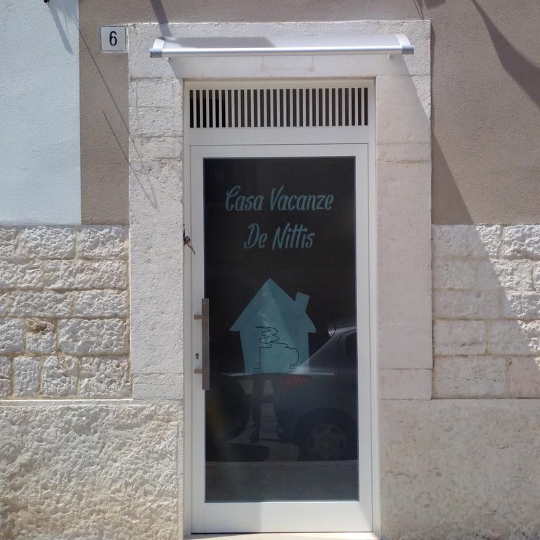 Casa Vacanze De Nittis Barletta Buitenkant foto